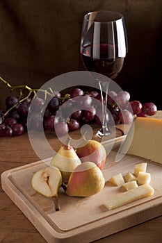 Pear with Wine and Cheese