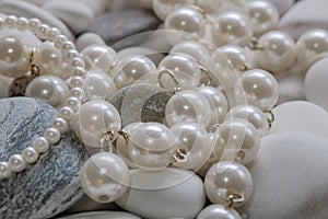 Pearl decoration on pebbles