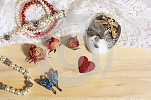 Pearl Jewelry With Butterly Broach, Lace and dried Flowers