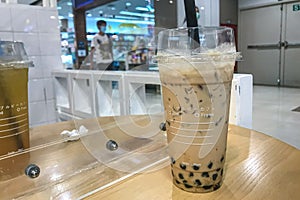 Pearl milk tea ready to eat refreshing drink