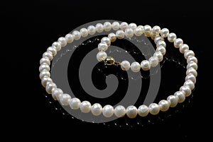 Pearl necklace photo