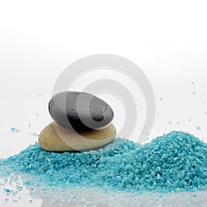 Pebble and bath salt