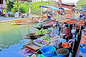 Peddler In Damnoen Saduak Floating Market, Ratchaburi, Thailand