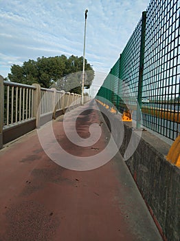 Pedestrian auxiliary roads on both sides of the Yangtze River Bridge