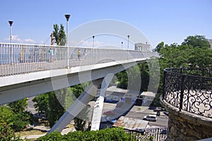 This is a pedestrian bridge in the seaside promenade of the city, popularly known as