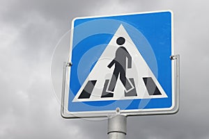 Pedestrian crosing sign