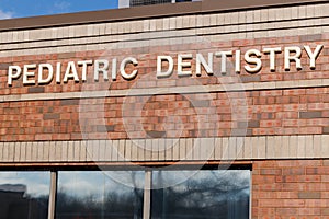 Pediatric Dentistry office exterior I photo