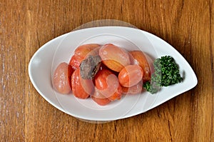 Peeled plum tomatoes