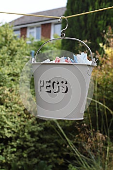 Peg Bucket