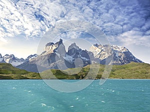 Pehoe mountain lake and Los Cuernos.