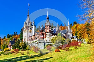 Peles Castle, Sinaia, Prahova County, Romania: Famous Neo-Renaissance castle in autumn colours