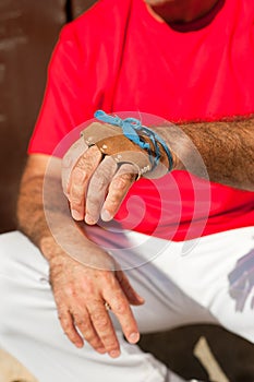 Pelota playerÃÂ´s hand photo