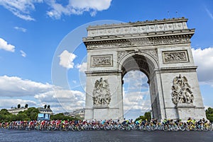 The Peloton in Paris - Tour de France 2016