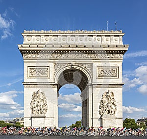 The Peloton in Paris - Tour de France 2016