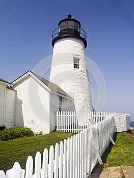 Pemaquid Point Lighthouse and Tide Pool