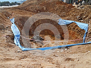 The process of cutting piles after the completion of building foundation piling work.