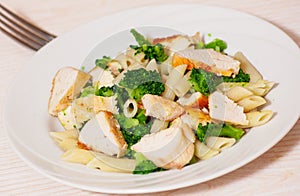 Penne pasta with chicken and broccoli