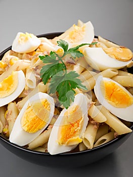 Penne with tuna and eggs