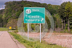 A Pennsylvania Department of Transportation road sign along State Route 6, Warren County, Pennsylvania, USA