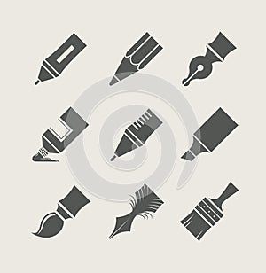 Pens and brushes for drawing. Set of simple icons