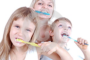 People cleaning teeth