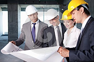 People at the construction site photo