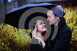 People: Couple in autumn