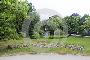 People relaxing in Koningin Astridpark park