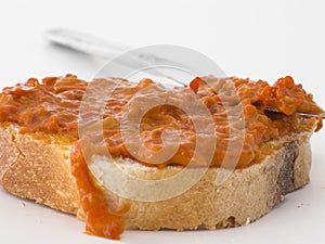 Pepper-tomato mash spread