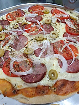 Pepperone artesanal pizza photo