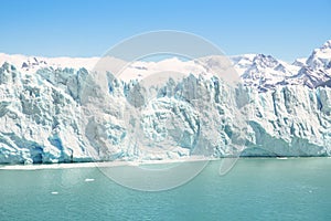 Perito Moreno glaciar in argentinian Patagonia - El Calafate