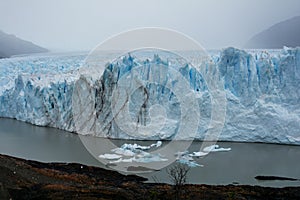 the perito moreno glacier in patagonia is one of the marveleus of argentina