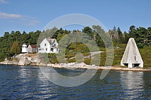 Perkins Island Light