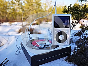 Personal MP3 player to listen to your favorite tunes, artists and music. This player takes up little space, weighs little