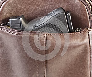 Personalmente arma en billetera 