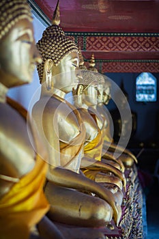 Perspective buddha statue