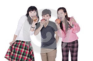 Pertty girls eating apples