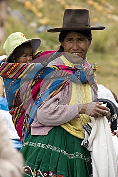 Peruvian mother & child - Peru