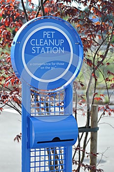 Pet cleanup station
