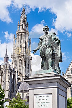 Peter Rubens statue