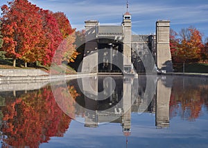 Peterborough Lift Lock in autumn