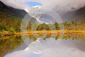 Peters Pool at the begining of the track going to Franz Josef Glacier, New Zealand.