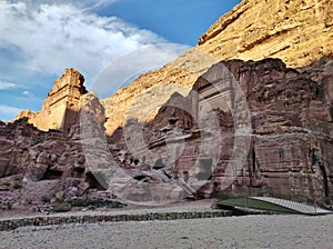 Petra - Pareti rocciose lungo la Strada delle Facciate al tramonto photo