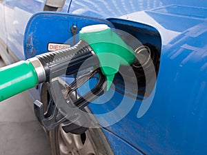 Petrol pump nozzle