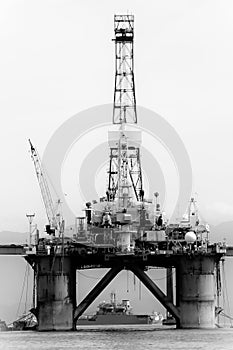 Petroleum platform on the Guanabara bay