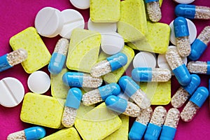 Pharmaceutical pills and capsules