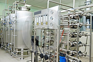 Pharmaceutical water treatment system