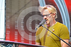 Phil Vassar at the grand opening of the Music City Center