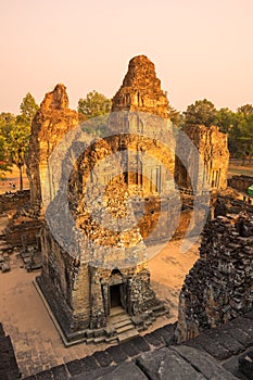 Phnom Bakheng temple at sunset