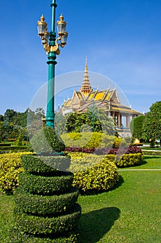 Phnom Penh kings palace garden